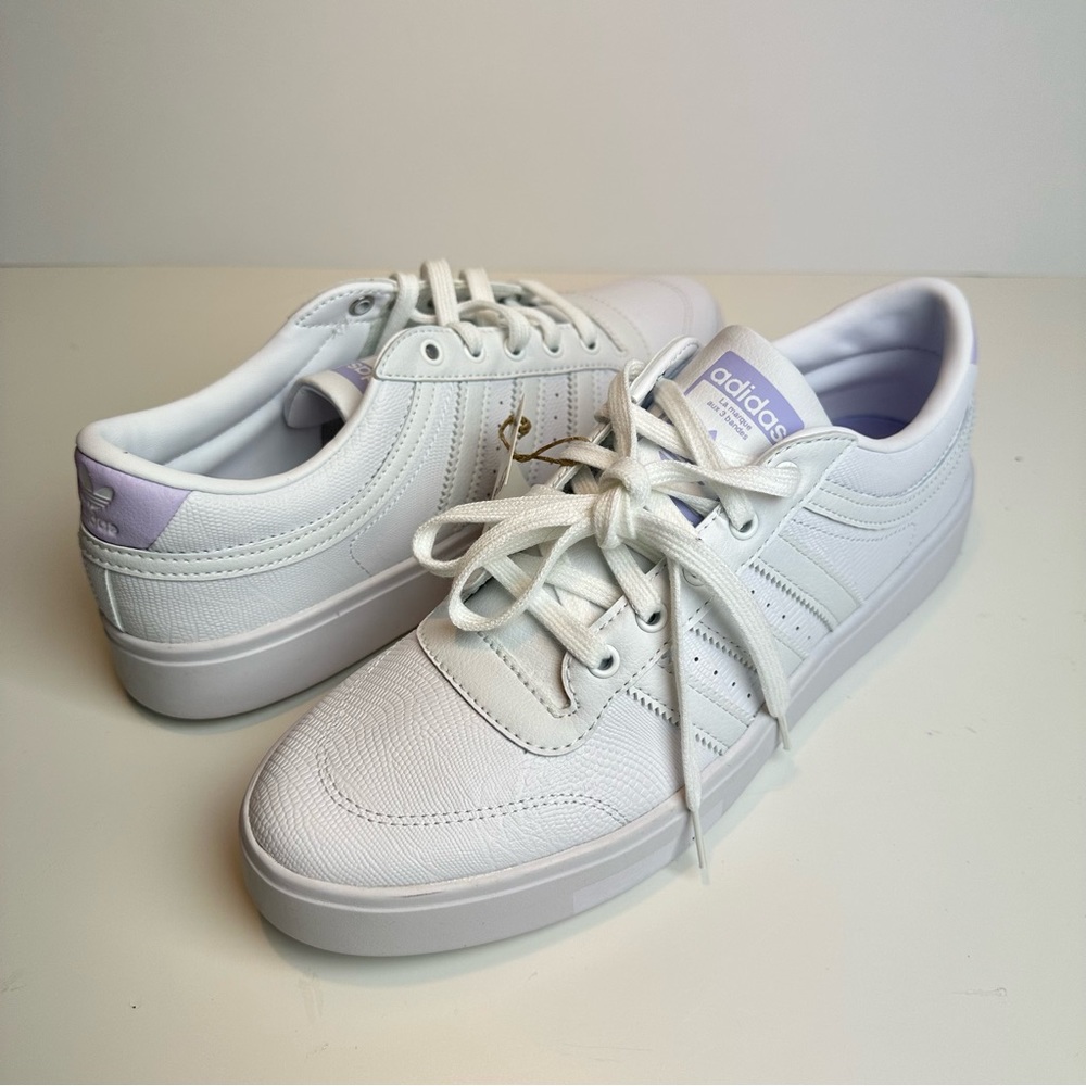 ADIDAS Bryony Sneakers - Lavendar Accent